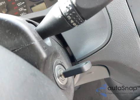 2005 Ford Focus Zx4 z USA, uszkodzony, nr VIN 1FAFP34N25W313316